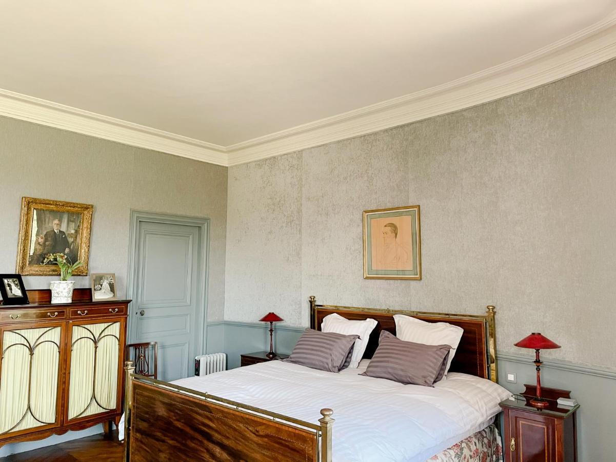 Chateau Du Domaine Du Reveillon Entrains-sur-Nohain Kültér fotó